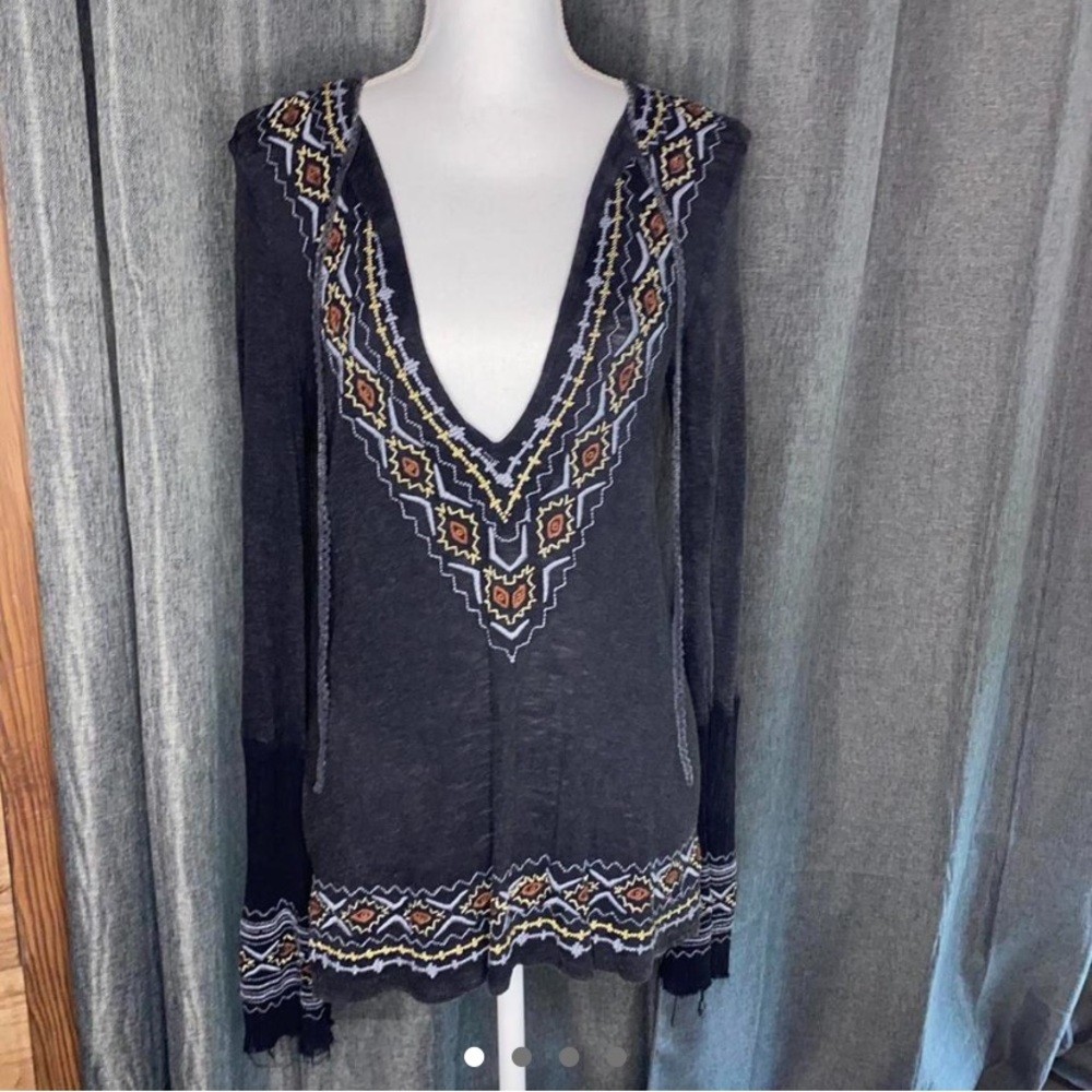 Urban Outfitters Beachy Flare Sleeve top with embroidery